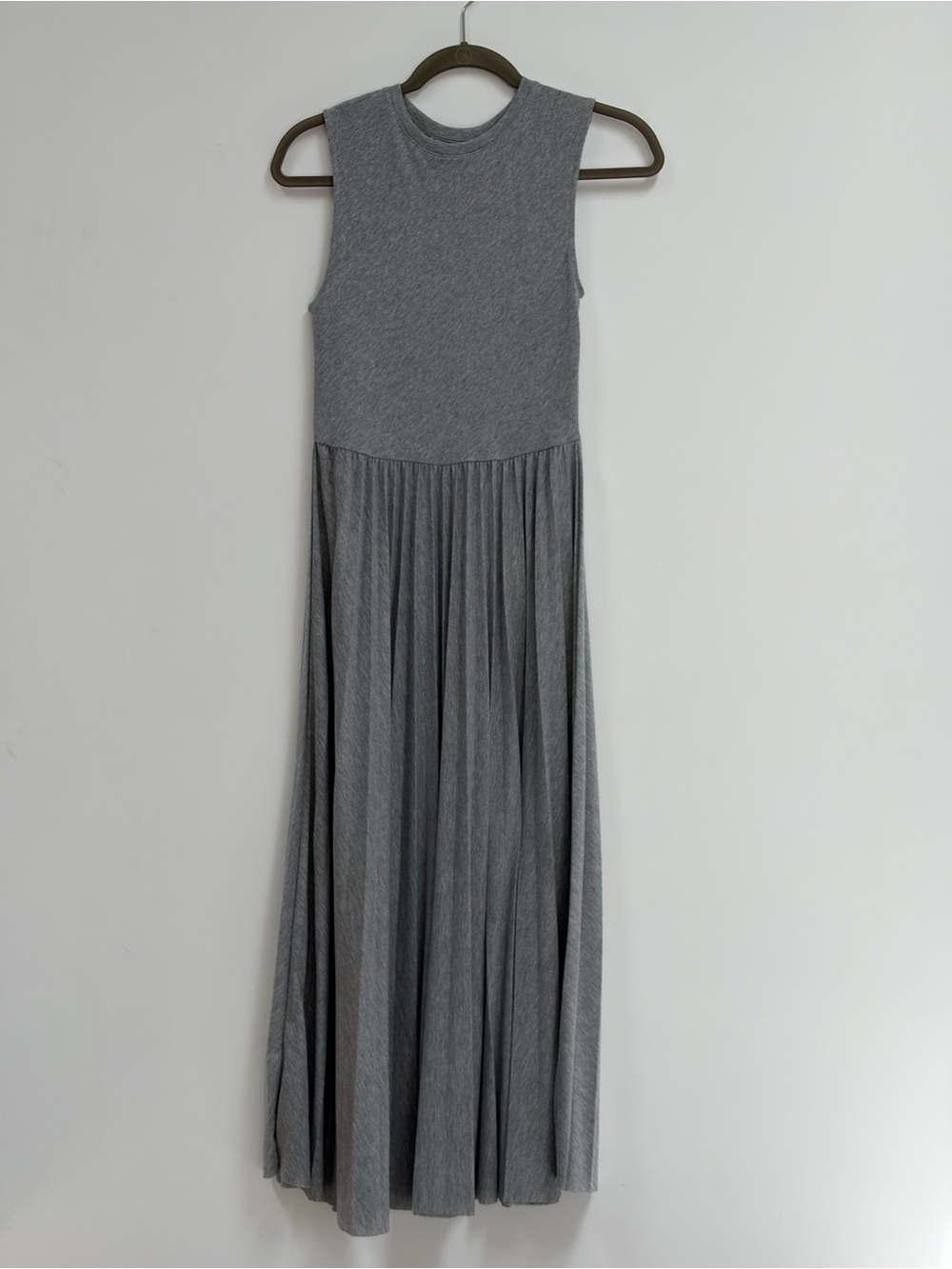 Mango Light Gray Ribbed Crewneck pleated maxi dress